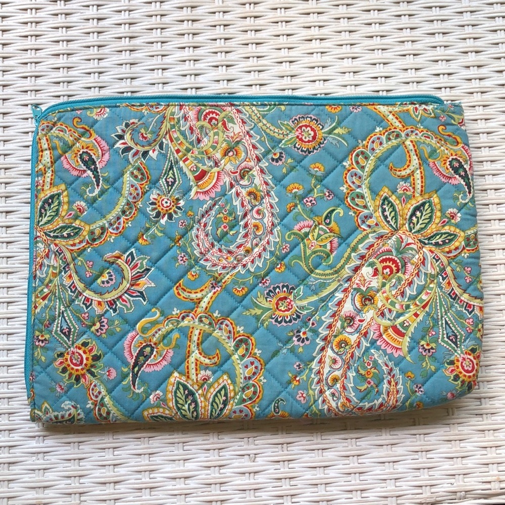Quilted and Padded Computer Case
